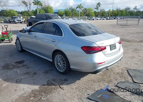 2021 Mercedes-Benz E 350 4Matic z USA, uszkodzony, nr VIN W1KZF8EB7MA969914
